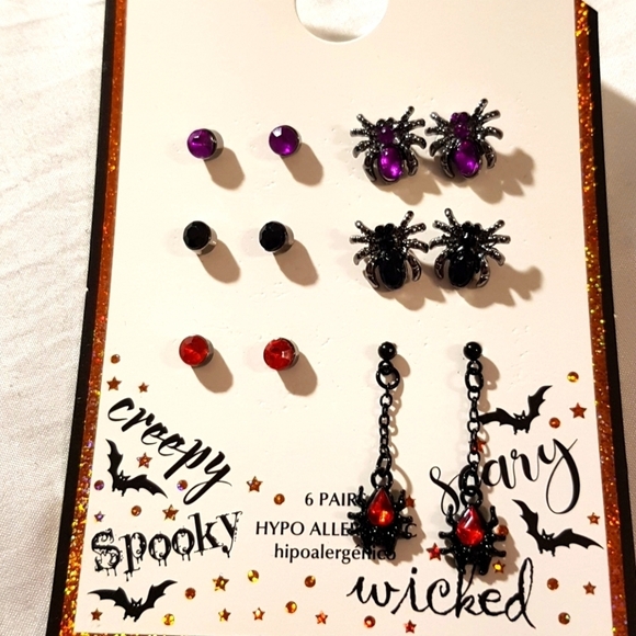Girls Halloween pierced earrings NEW  12 pairs bundle #2 - Picture 2 of 5